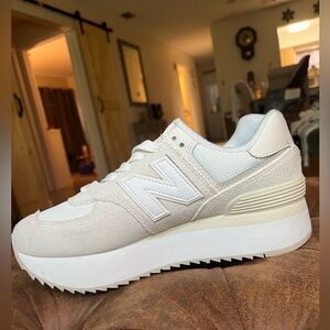 Womens New Balance 574+ Athletic Shoe Size 7